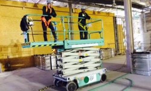 Locação de Plataformas Tesoura 12m: Como as Plataformas Elevatórias Estão Transformando o Setor de Manutenção em Geral Locação de Plataformas Tesoura 12m: Como as Plataformas Elevatórias Estão Transformando o Setor de Manutenção em Geral