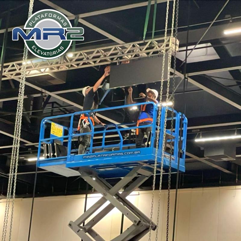 Aluguel de Plataformas Elevatórias MR2 para Eventos